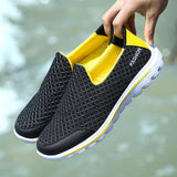 2017 Summer Shoes Fashion breathable Mesh Slip On Super Light Casual  for men flats Water Beach Shoes soft  and leisure loafers