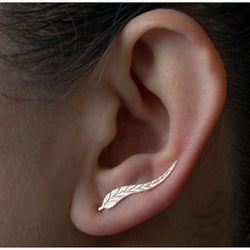 2017 Vintage Jewelry Exquisite Gold Plated Leaf Earrings Modern Beautiful Feather Stud Earrings for Women e02